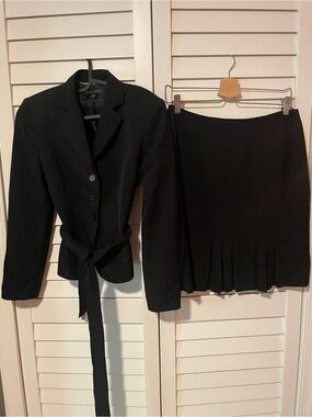 Anne Klein 4 Petite Black Women's Pleated Skirt Suit Blazer Jacket EUC
